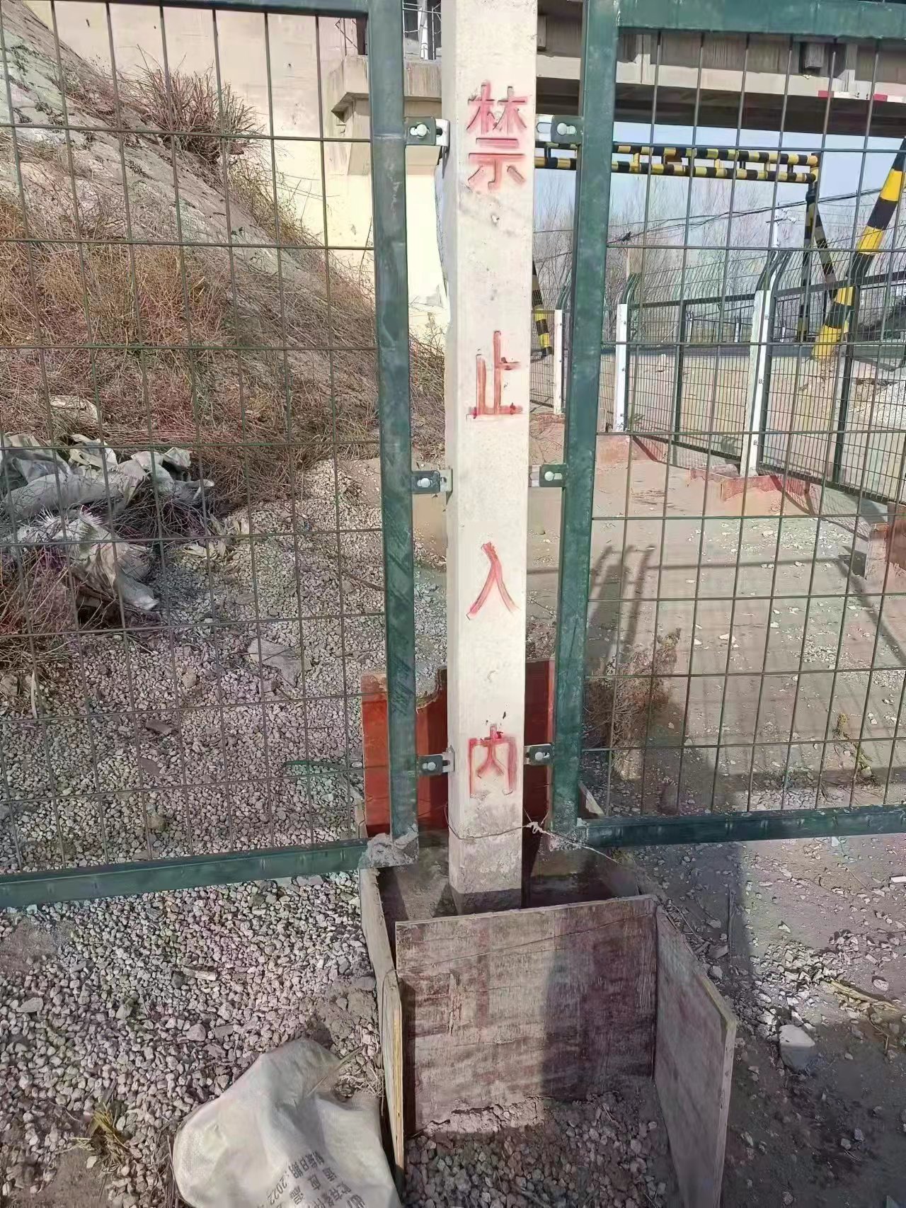 鐵路隔離柵（shān）安（ān）裝（zhuāng）施（shī）工價格